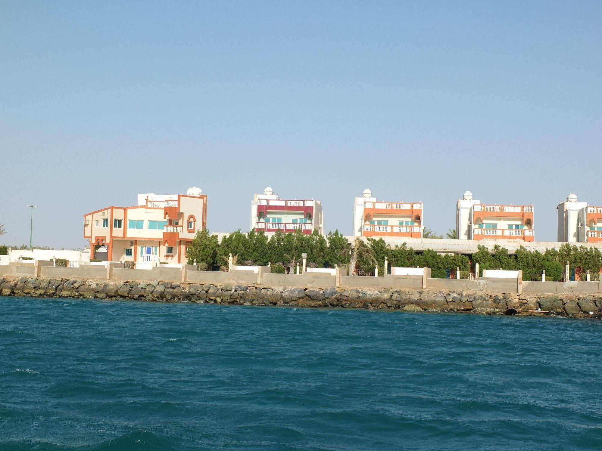 Al Ahmadi Plaza Resort Yanbu Exterior foto